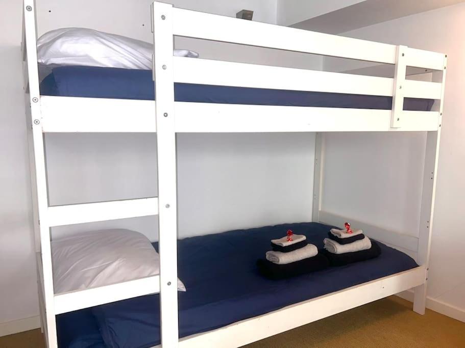 Down Town Spacious Duplex With Private Parking & Game Room Βρυξέλλες Εξωτερικό φωτογραφία