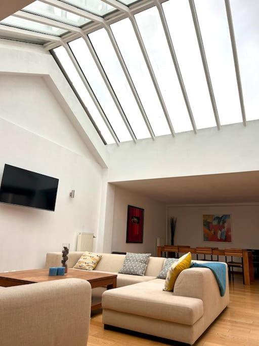 Down Town Spacious Duplex With Private Parking & Game Room Βρυξέλλες Εξωτερικό φωτογραφία